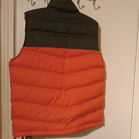 Timberland Reversible Vest NWOT Medium - Picture 3 of 11